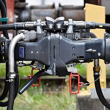 Digitale-Kupplung-zwischen-zwei-Waggons-data