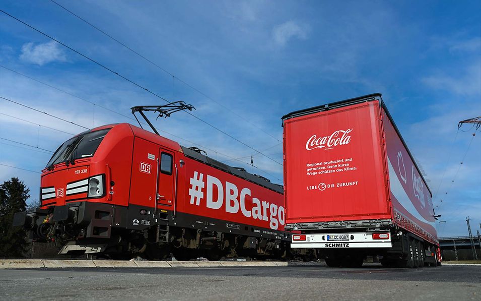 DB238658